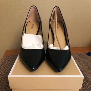 Michael kors flex pump NEW size 10